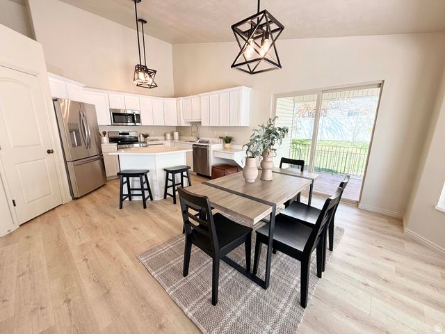 5754 S CREST FLOWER WAY, Kearns, UT 84118