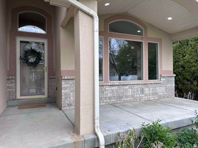 5754 S CREST FLOWER WAY, Kearns, UT 84118