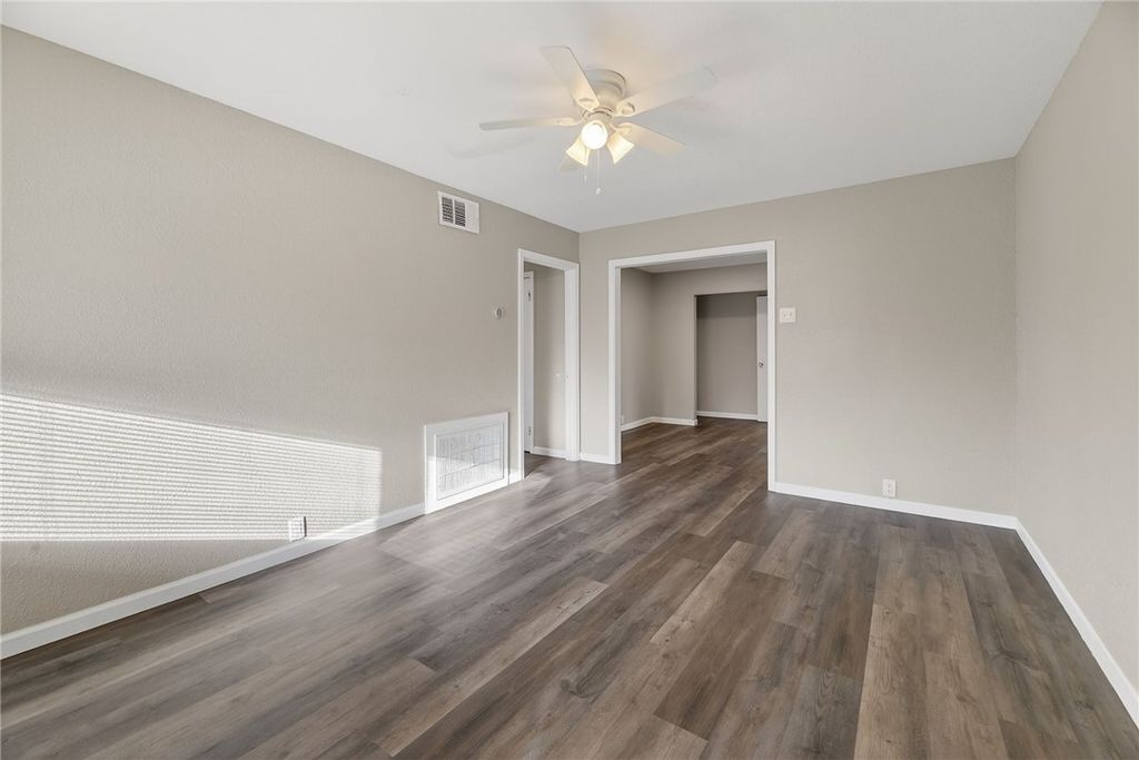 758 Sheridan Dr, Corpus Christi, TX 78412 — photo 3