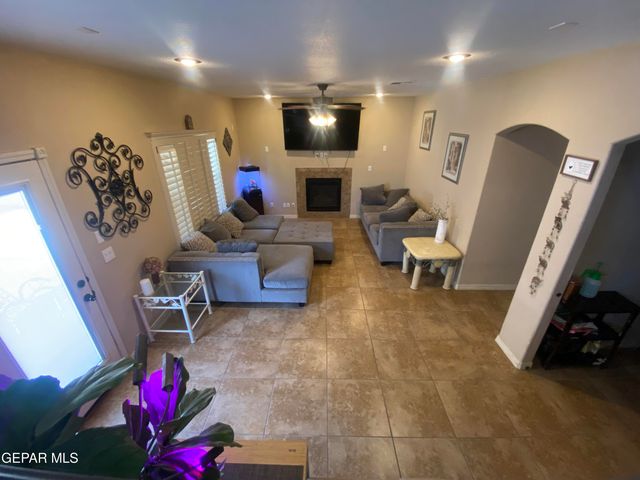 3184 Amistoso Street, El Paso, TX 79938