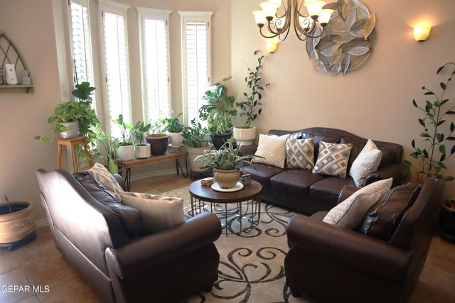 3184 Amistoso Street, El Paso, TX 79938