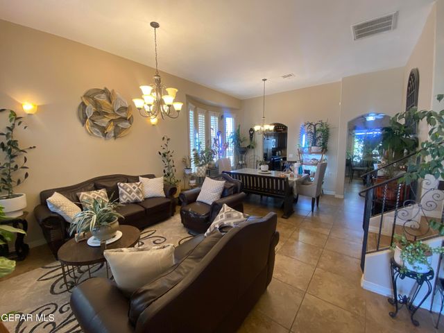 3184 Amistoso Street, El Paso, TX 79938