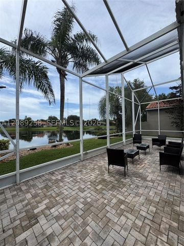 6525 Pavone St, Lake Worth, FL 33467