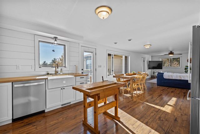 4471 GRIMSON ROAD, Oshkosh, WI 54904