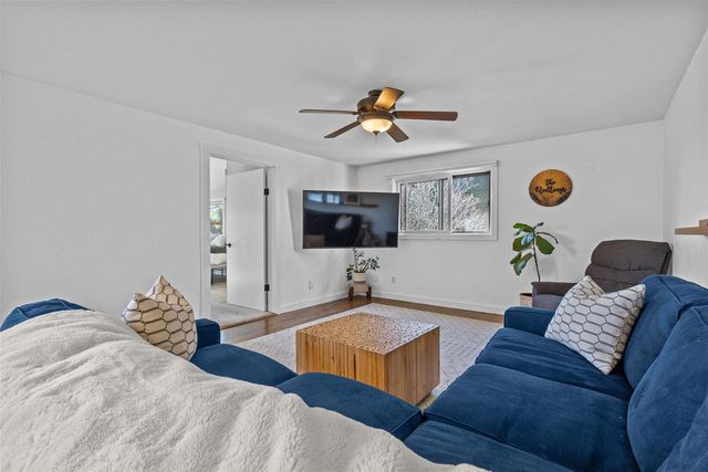 4471 GRIMSON ROAD, Oshkosh, WI 54904