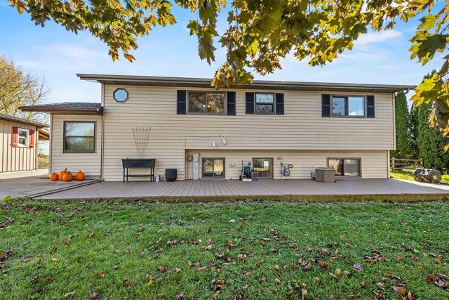 4471 GRIMSON ROAD, Oshkosh, WI 54904