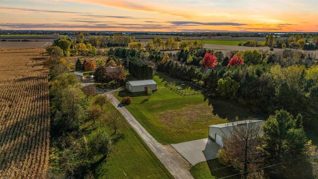 4471 GRIMSON ROAD, Oshkosh, WI 54904