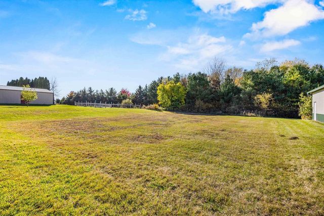 4471 GRIMSON ROAD, Oshkosh, WI 54904