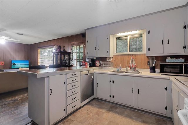 443 W Borel Drive, Lake Charles, LA 70611