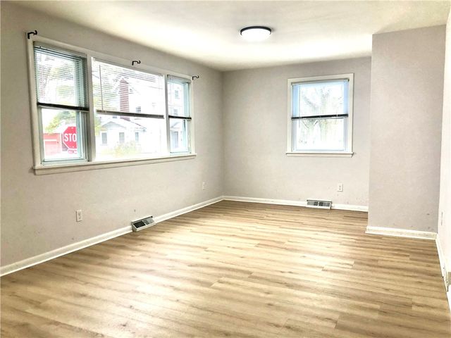 93 Rossiter Road, Rochester, NY 14620