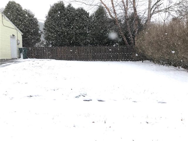 93 Rossiter Road, Rochester, NY 14620