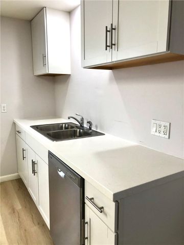 93 Rossiter Road, Rochester, NY 14620