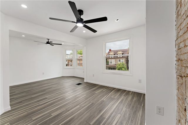 214 Morewood Ave, Bloomfield, PA 15213