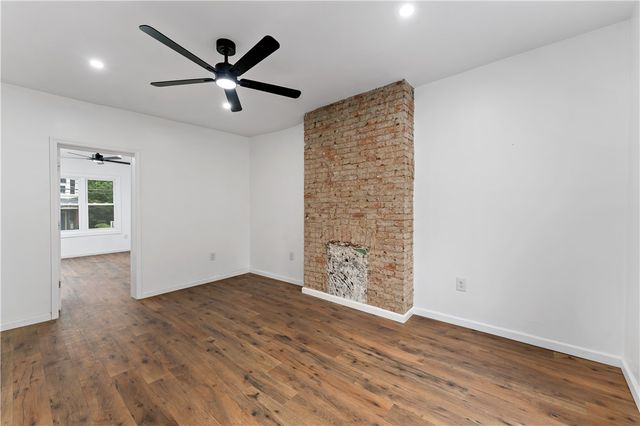 214 Morewood Ave, Bloomfield, PA 15213