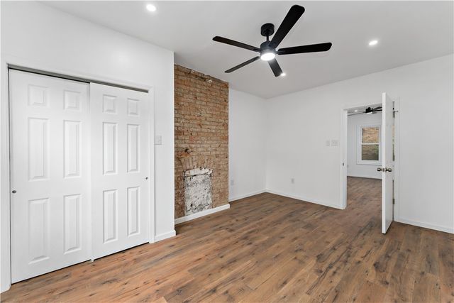 214 Morewood Ave, Bloomfield, PA 15213