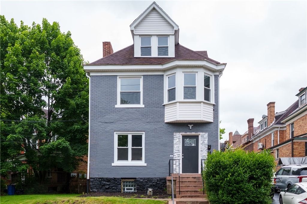 214 Morewood Ave, Bloomfield, PA 15213