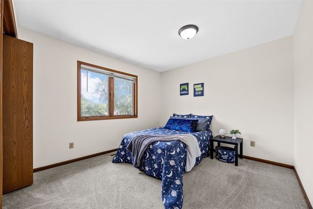 1914 12th Avenue, Coralville, IA 52241