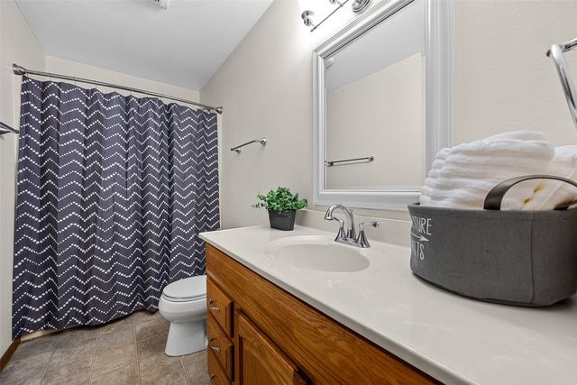 1914 12th Avenue, Coralville, IA 52241