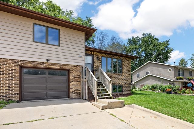 1914 12th Avenue, Coralville, IA 52241
