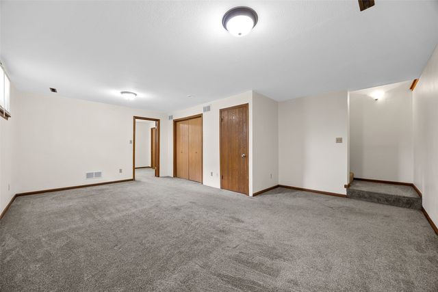 1914 12th Avenue, Coralville, IA 52241
