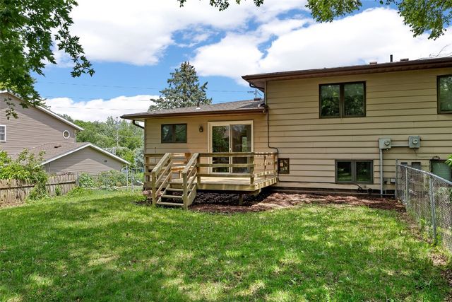 1914 12th Avenue, Coralville, IA 52241