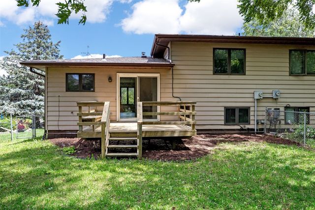 1914 12th Avenue, Coralville, IA 52241