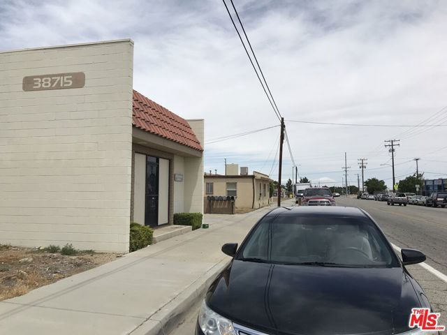 38701 E Avenue Q3, Palmdale, CA 93550