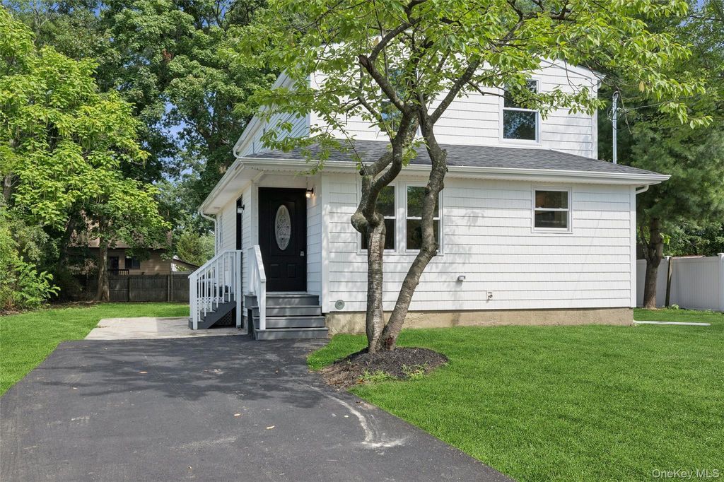 1223 Udall Road, Bay Shore, NY 11706
