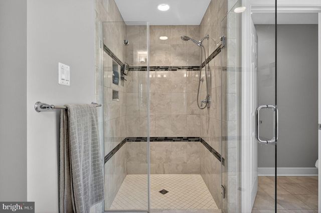 310 CROWN PARK AVE, Gaithersburg, MD 20878