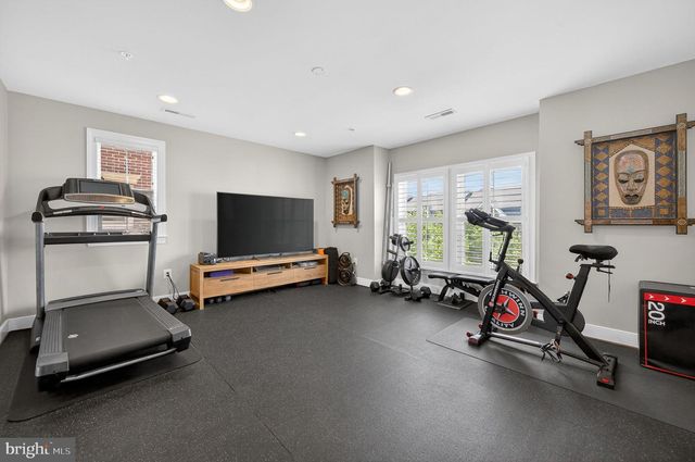 310 CROWN PARK AVE, Gaithersburg, MD 20878