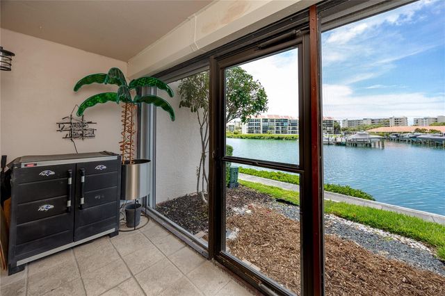 7600 SUN ISLAND DRIVE S 107, South Pasadena, FL 33707