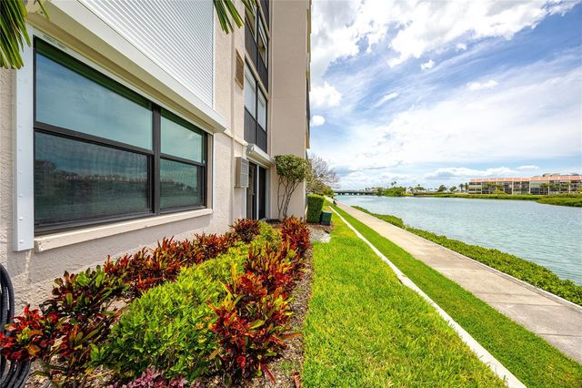 7600 SUN ISLAND DRIVE S 107, South Pasadena, FL 33707