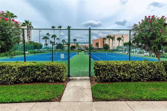 7600 SUN ISLAND DRIVE S 107, South Pasadena, FL 33707