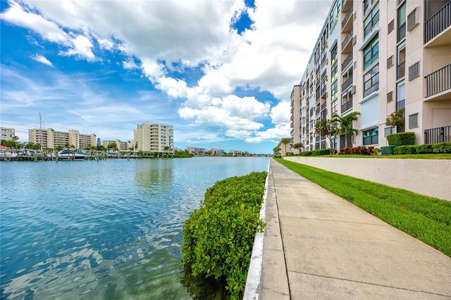 7600 SUN ISLAND DRIVE S 107, South Pasadena, FL 33707