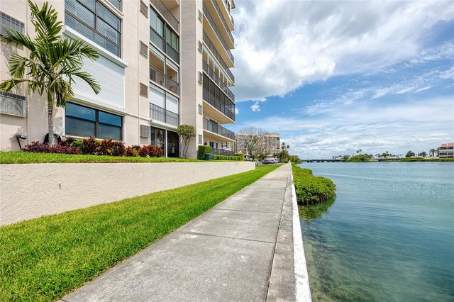 7600 SUN ISLAND DRIVE S 107, South Pasadena, FL 33707