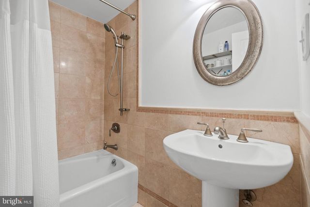 400 S LEE ST, Alexandria, VA 22314