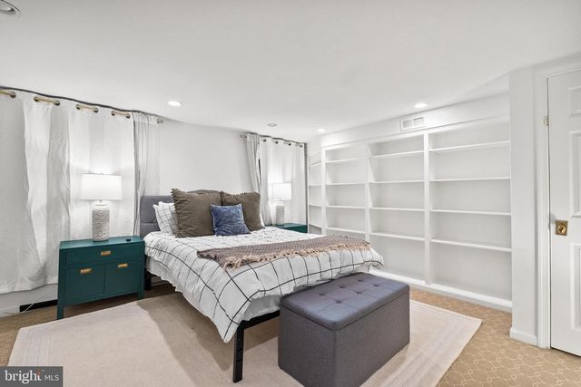 400 S LEE ST, Alexandria, VA 22314