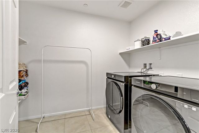 10964 Oregano Avenue, Las Vegas, NV 89166