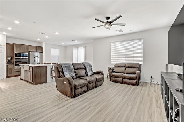 10964 Oregano Avenue, Las Vegas, NV 89166