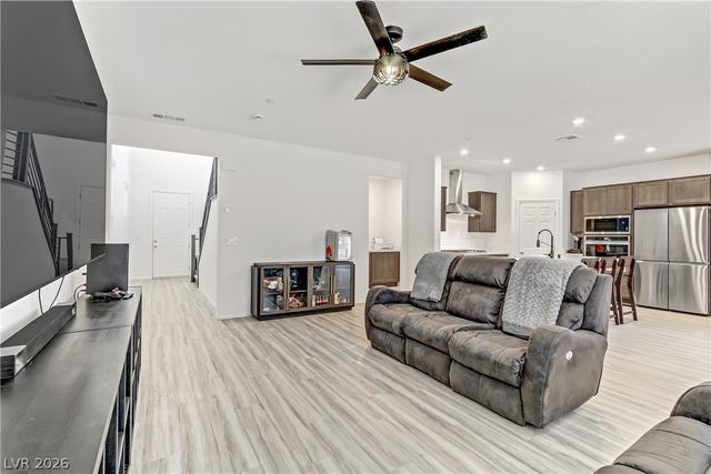 10964 Oregano Avenue, Las Vegas, NV 89166