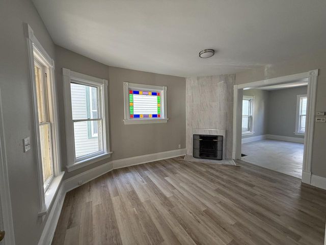 1537 E Irving PLACE, Milwaukee, WI 53202