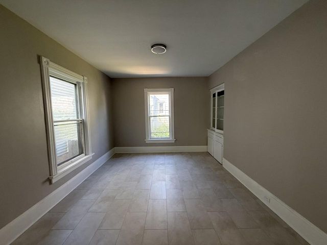1537 E Irving PLACE, Milwaukee, WI 53202