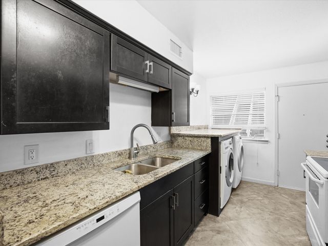 11102 Valleydale Drive A, Dallas, TX 75230