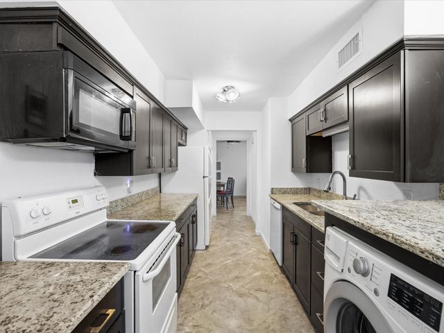 11102 Valleydale Drive A, Dallas, TX 75230