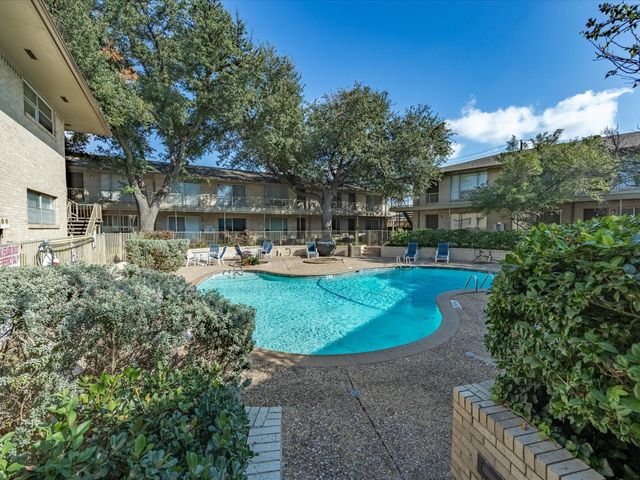 11102 Valleydale Drive A, Dallas, TX 75230