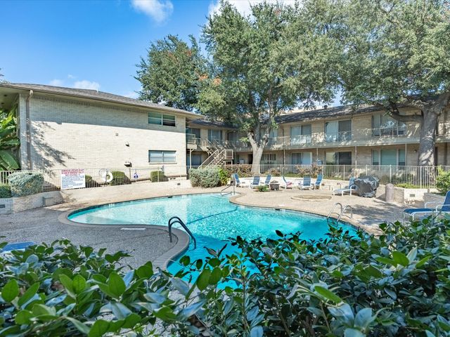 11102 Valleydale Drive A, Dallas, TX 75230