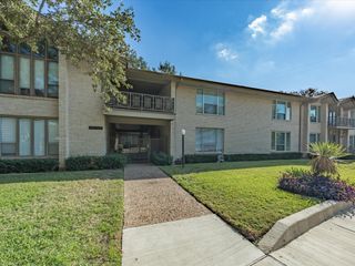 11102 Valleydale Drive A, Dallas, TX 75230