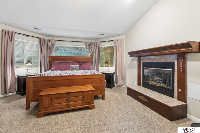 8932 Cass Circle, Plattsmouth, NE 68048