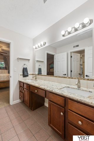 8932 Cass Circle, Plattsmouth, NE 68048