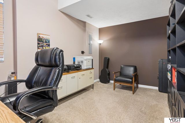 8932 Cass Circle, Plattsmouth, NE 68048